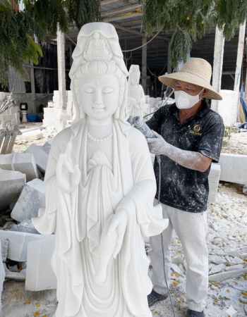 Tượng Quan Âm đứng trên đài sen điêu khắc bằng đá trắng nguyên khối cao 1.3m T264