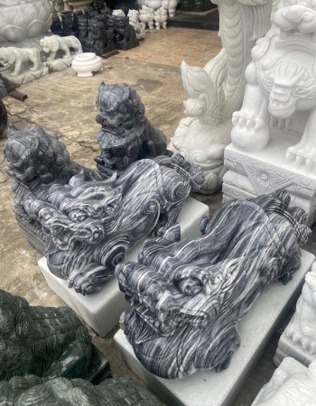 Cặp tỳ hưu đá cẩm vân nguyên khối cao 48cm T110