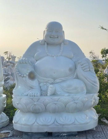 Tượng di lặc đá trắng nguyên khối cao 1.9m, ngang 1.4m, dài 1m T216