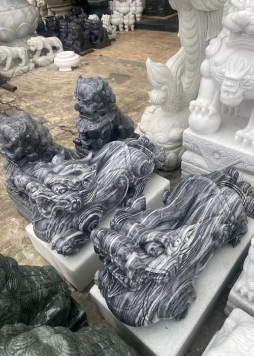 Cặp tỳ hưu đá cẩm vân nguyên khối cao 48cm T110