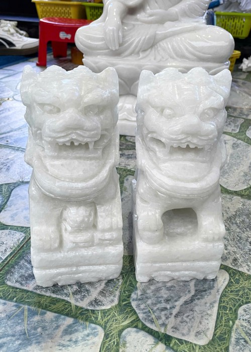 Cặp kỳ lân đá trắng nguyên khối cao 20cm,dày 13cm, ngang 9cm T180